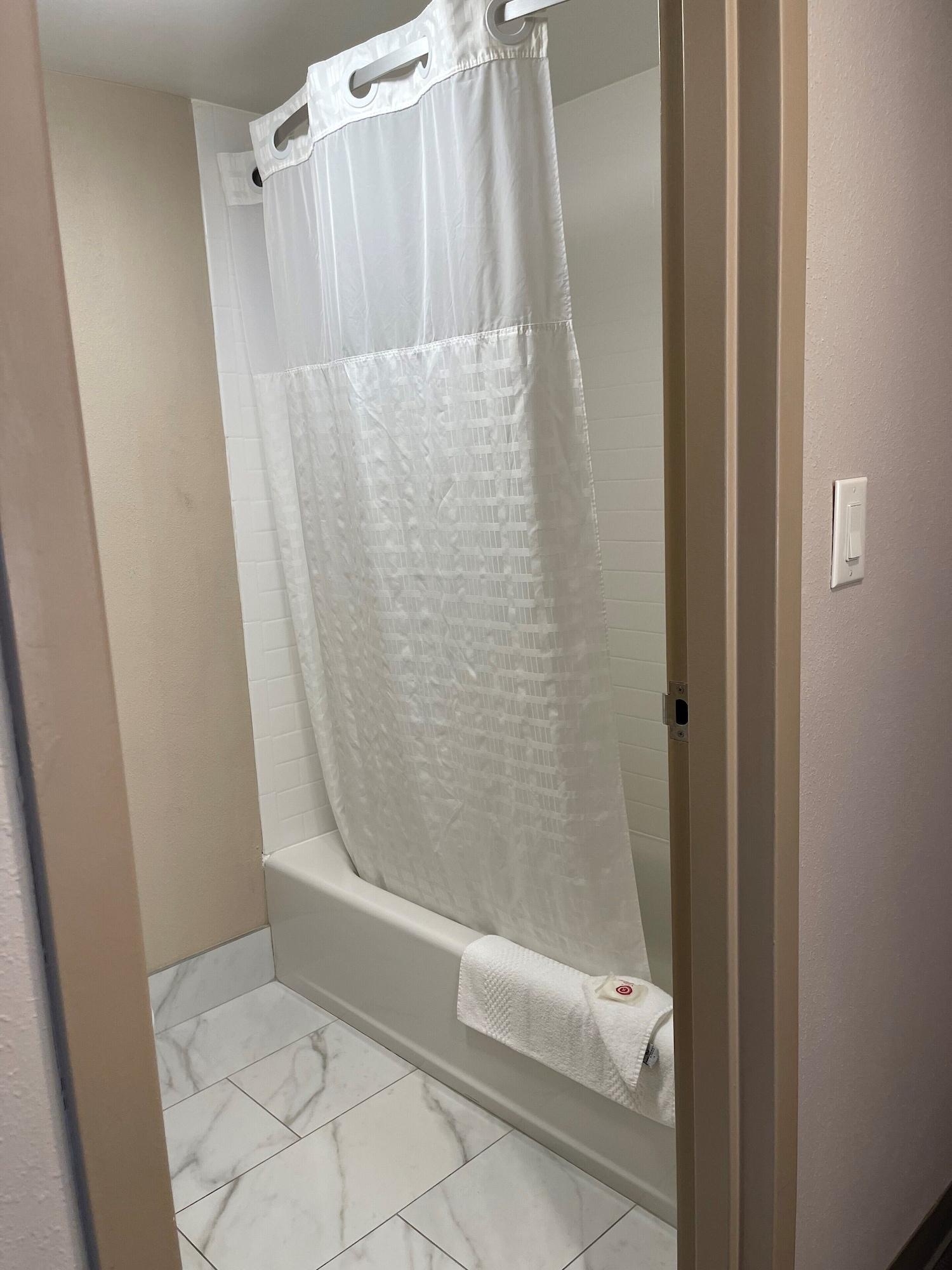 Days Inn By Wyndham Horsham Philadelphia Ngoại thất bức ảnh